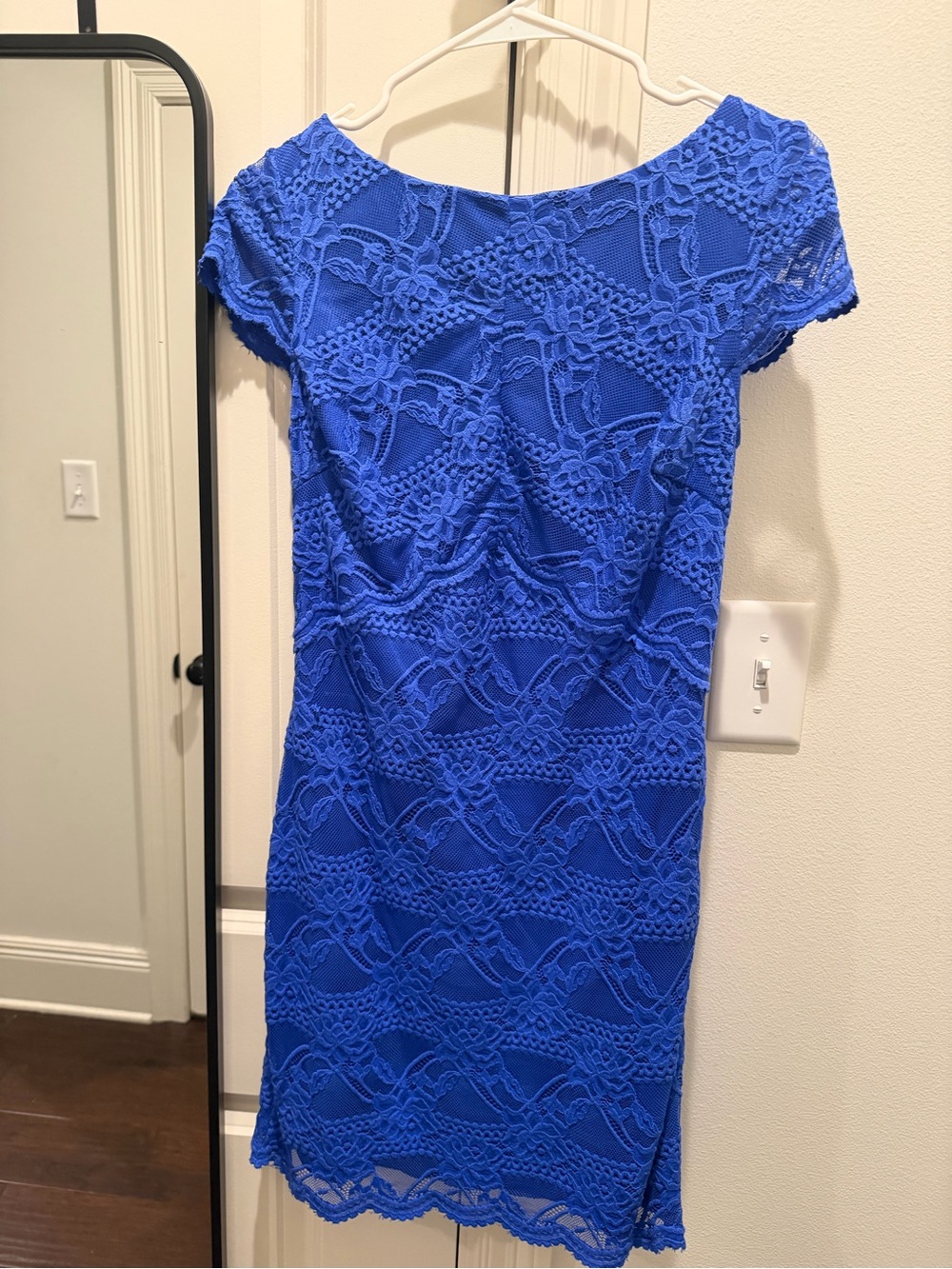 Women's Royal Blue Lace Sheath Dress